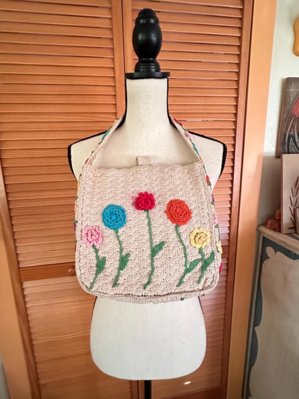 Vintage 1950s Crochet Pansy Handbag: Floral Macrame Cotton Purse